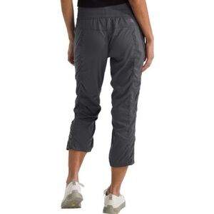Women's north face Aphrodite crop studio pant Navy Outdoor hike BBL XS 2 4